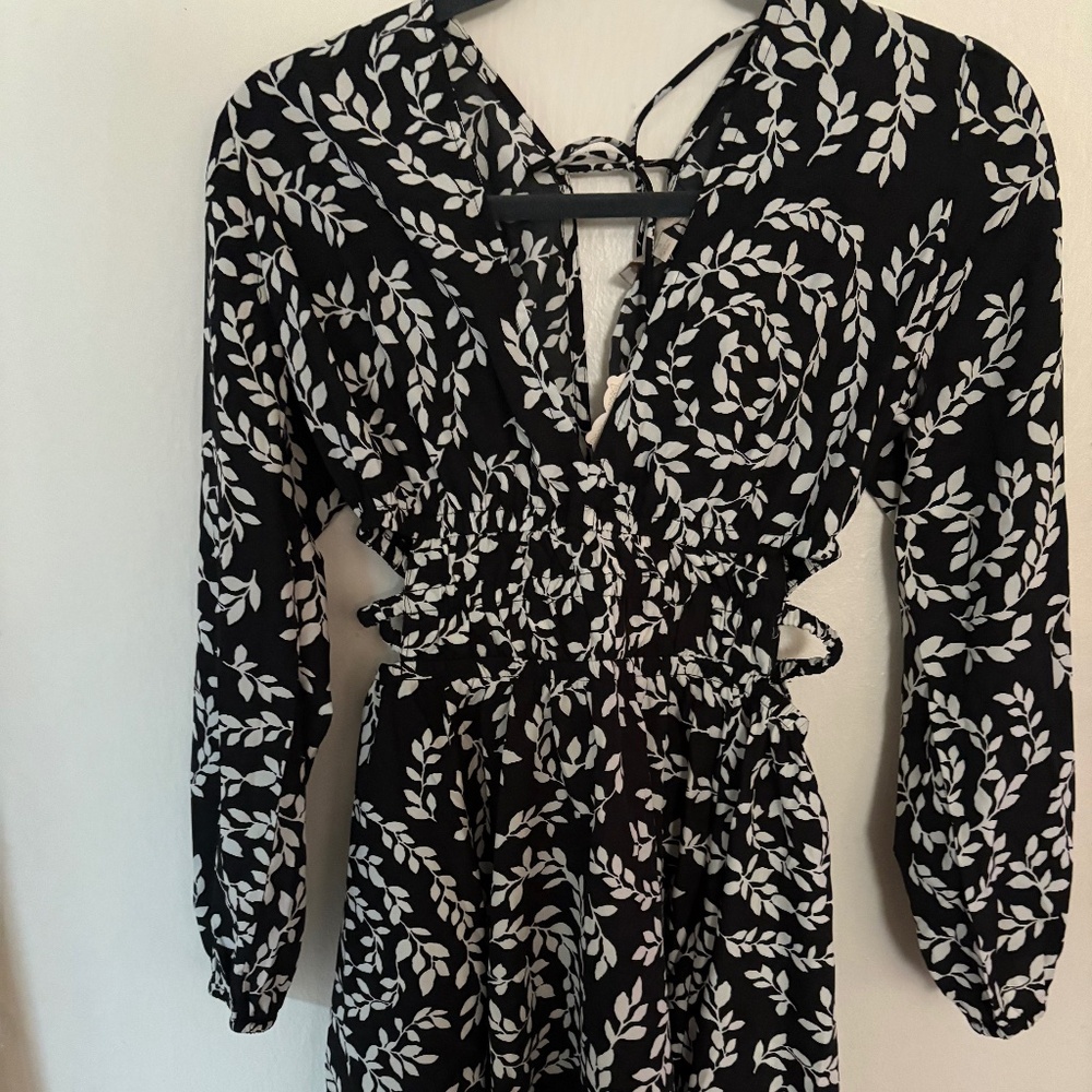 Super cute dress with cutout sides